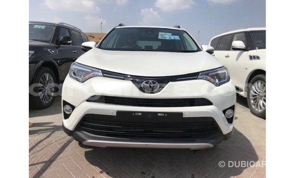 Buy Import Toyota 4Runner White Car in Import - Dubai in Conakry Buy Import Toyota 4Runner White Car in Import - Dubai in Conakry