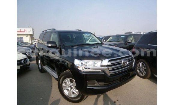 Buy Import Toyota Land Cruiser Black Car in Import - Dubai in Conakry Buy Import Toyota Land Cruiser Black Car in Import - Dubai in Conakry