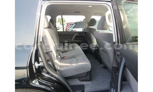 Buy Import Toyota Land Cruiser Black Car in Import - Dubai in Conakry Buy Import Toyota Land Cruiser Black Car in Import - Dubai in Conakry