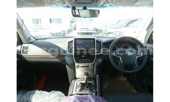 Buy Import Toyota Land Cruiser Black Car in Import - Dubai in Conakry Buy Import Toyota Land Cruiser Black Car in Import - Dubai in Conakry
