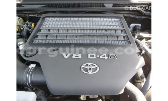 Buy Import Toyota Land Cruiser Black Car in Import - Dubai in Conakry Buy Import Toyota Land Cruiser Black Car in Import - Dubai in Conakry