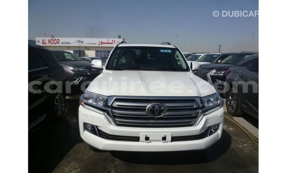 Buy Import Toyota Land Cruiser White Car in Import - Dubai in Conakry Buy Import Toyota Land Cruiser White Car in Import - Dubai in Conakry