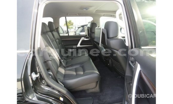 Buy Import Toyota Land Cruiser Black Car in Import - Dubai in Conakry Buy Import Toyota Land Cruiser Black Car in Import - Dubai in Conakry