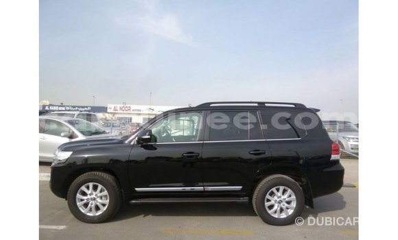 Buy Import Toyota Land Cruiser Black Car in Import - Dubai in Conakry Buy Import Toyota Land Cruiser Black Car in Import - Dubai in Conakry