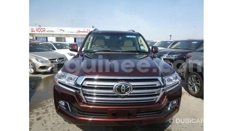 Big with watermark toyota land cruiser conakry import dubai 4706