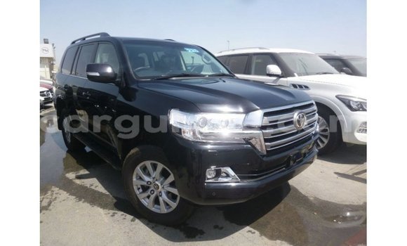 Buy Import Toyota Land Cruiser Black Car in Import - Dubai in Conakry Buy Import Toyota Land Cruiser Black Car in Import - Dubai in Conakry