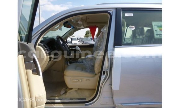 Buy Import Toyota Land Cruiser Other Car in Import - Dubai in Conakry Buy Import Toyota Land Cruiser Other Car in Import - Dubai in Conakry