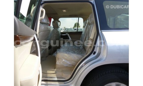 Acheter Import Voiture Toyota Land Cruiser Autre à Import - Dubai, Conakry Acheter Import Voiture Toyota Land Cruiser Autre à Import - Dubai, Conakry