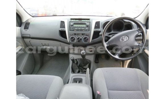 Buy Import Toyota Hilux Blue Car in Import - Dubai in Conakry Buy Import Toyota Hilux Blue Car in Import - Dubai in Conakry
