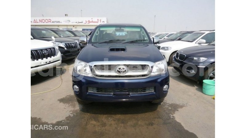 Big with watermark toyota hilux conakry import dubai 4711