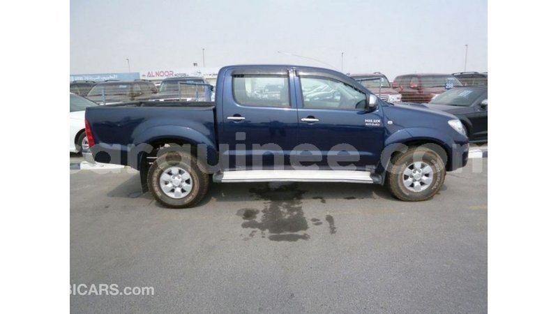 Big with watermark toyota hilux conakry import dubai 4711