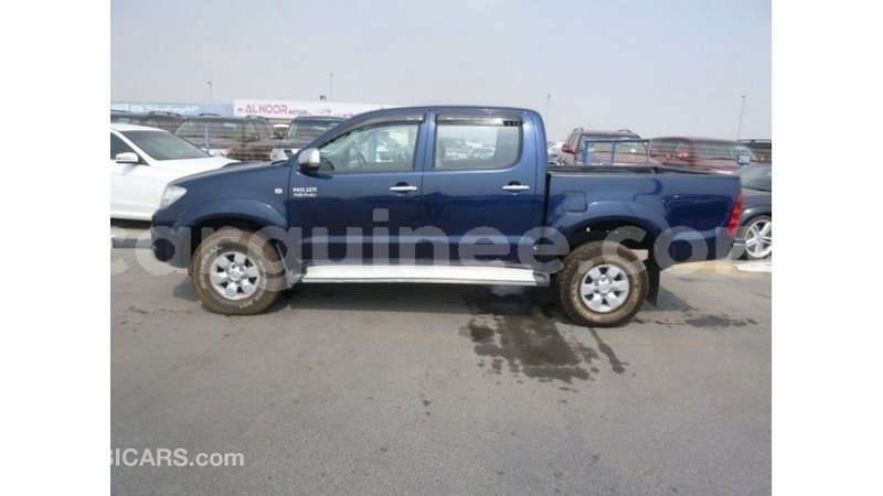 Big with watermark toyota hilux conakry import dubai 4711