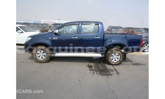 Buy Import Toyota Hilux Blue Car in Import - Dubai in Conakry Buy Import Toyota Hilux Blue Car in Import - Dubai in Conakry