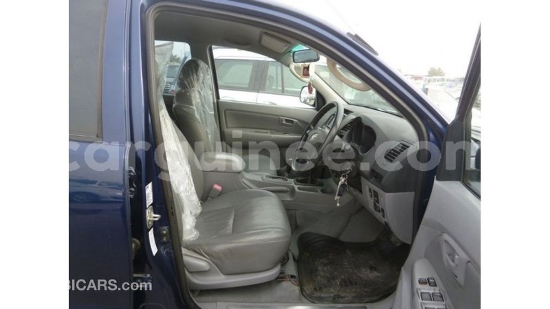 Big with watermark toyota hilux conakry import dubai 4712