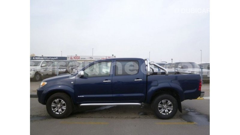 Big with watermark toyota hilux conakry import dubai 4712