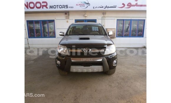 Acheter Import Voiture Toyota Hilux Noir à Import - Dubai, Conakry Acheter Import Voiture Toyota Hilux Noir à Import - Dubai, Conakry