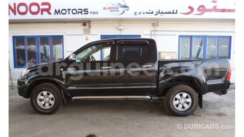 Big with watermark toyota hilux conakry import dubai 4713