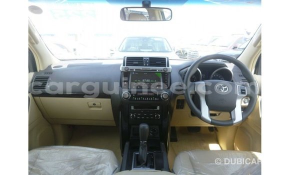 Acheter Import Voiture Toyota Prado Blanc à Import - Dubai, Conakry Acheter Import Voiture Toyota Prado Blanc à Import - Dubai, Conakry