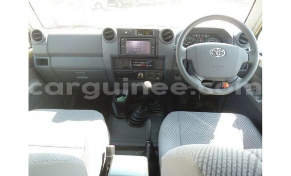 Buy Import Toyota Land Cruiser Beige Car in Import - Dubai in Conakry Buy Import Toyota Land Cruiser Beige Car in Import - Dubai in Conakry