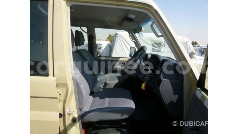 Big with watermark toyota land cruiser conakry import dubai 4728