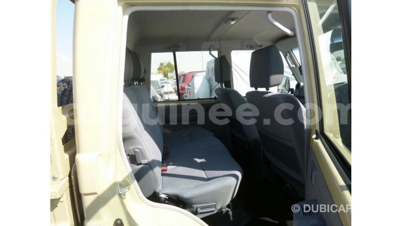 Big with watermark toyota land cruiser conakry import dubai 4728