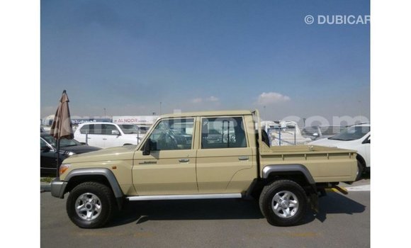 Buy Import Toyota Land Cruiser Beige Car in Import - Dubai in Conakry Buy Import Toyota Land Cruiser Beige Car in Import - Dubai in Conakry