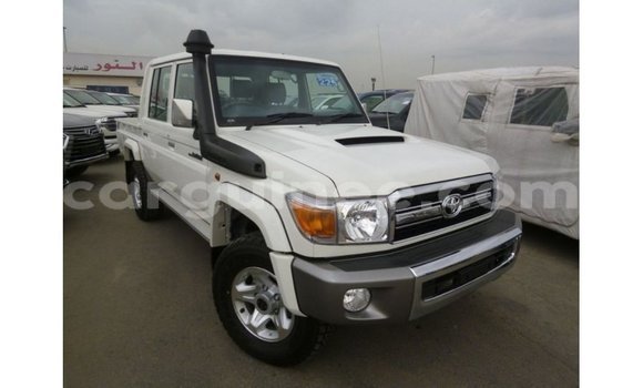 Buy Import Toyota Land Cruiser White Car in Import - Dubai in Conakry Buy Import Toyota Land Cruiser White Car in Import - Dubai in Conakry