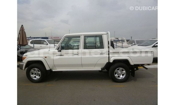 Buy Import Toyota Land Cruiser White Car in Import - Dubai in Conakry Buy Import Toyota Land Cruiser White Car in Import - Dubai in Conakry