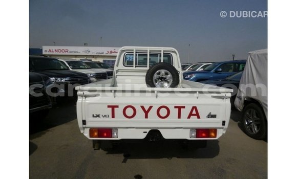 Buy Import Toyota Land Cruiser White Car in Import - Dubai in Conakry Buy Import Toyota Land Cruiser White Car in Import - Dubai in Conakry