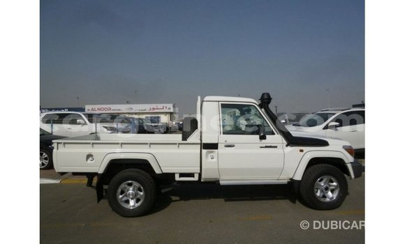 Buy Import Toyota Land Cruiser White Car in Import - Dubai in Conakry Buy Import Toyota Land Cruiser White Car in Import - Dubai in Conakry