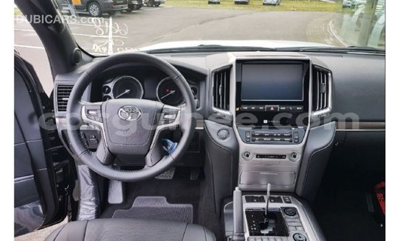 Buy Import Toyota Land Cruiser Black Car in Import - Dubai in Conakry Buy Import Toyota Land Cruiser Black Car in Import - Dubai in Conakry