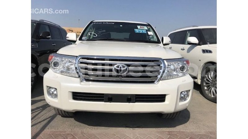 Big with watermark toyota land cruiser conakry import dubai 4737