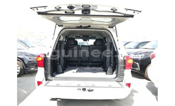 Buy Import Toyota Land Cruiser White Car in Import - Dubai in Conakry Buy Import Toyota Land Cruiser White Car in Import - Dubai in Conakry