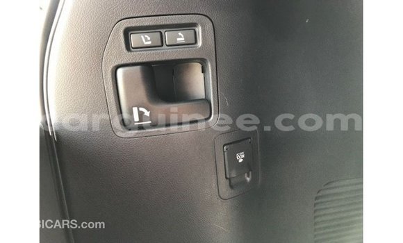 Buy Import Toyota Land Cruiser White Car in Import - Dubai in Conakry Buy Import Toyota Land Cruiser White Car in Import - Dubai in Conakry