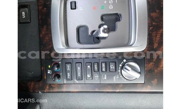 Buy Import Toyota Land Cruiser White Car in Import - Dubai in Conakry Buy Import Toyota Land Cruiser White Car in Import - Dubai in Conakry