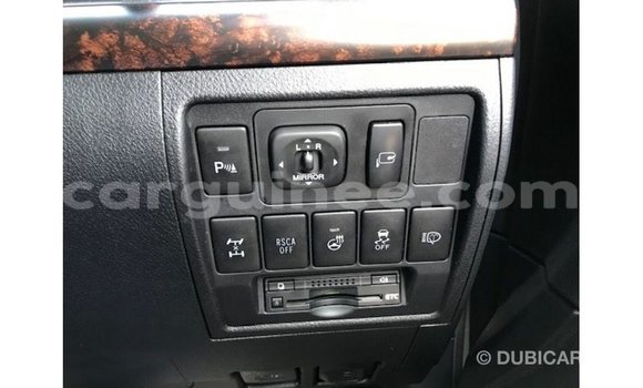 Buy Import Toyota Land Cruiser White Car in Import - Dubai in Conakry Buy Import Toyota Land Cruiser White Car in Import - Dubai in Conakry
