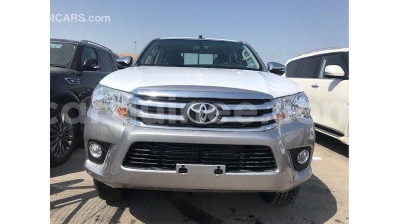 Big with watermark toyota hilux conakry import dubai 4738