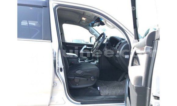 Buy Import Toyota Land Cruiser Other Car in Import - Dubai in Conakry Buy Import Toyota Land Cruiser Other Car in Import - Dubai in Conakry