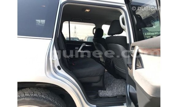 Buy Import Toyota Land Cruiser Other Car in Import - Dubai in Conakry Buy Import Toyota Land Cruiser Other Car in Import - Dubai in Conakry