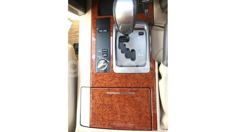 Big with watermark toyota land cruiser conakry import dubai 4740