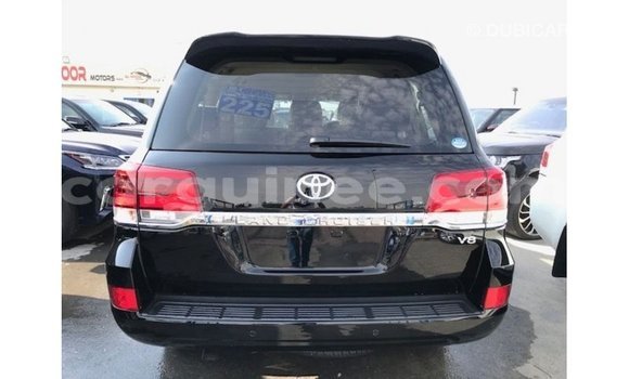Buy Import Toyota Land Cruiser Black Car in Import - Dubai in Conakry Buy Import Toyota Land Cruiser Black Car in Import - Dubai in Conakry