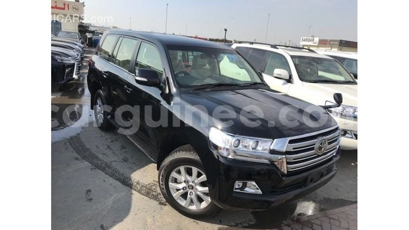 Big with watermark toyota land cruiser conakry import dubai 4741