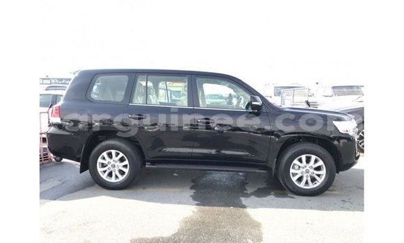 Buy Import Toyota Land Cruiser Black Car in Import - Dubai in Conakry Buy Import Toyota Land Cruiser Black Car in Import - Dubai in Conakry