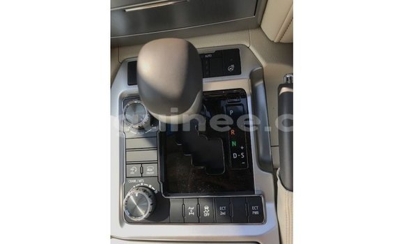 Buy Import Toyota Land Cruiser Black Car in Import - Dubai in Conakry Buy Import Toyota Land Cruiser Black Car in Import - Dubai in Conakry