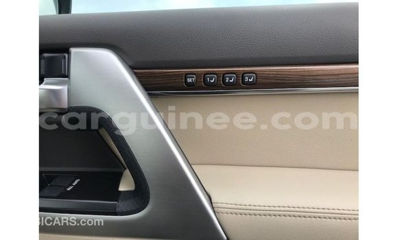 Buy Import Toyota Land Cruiser White Car in Import - Dubai in Conakry Buy Import Toyota Land Cruiser White Car in Import - Dubai in Conakry