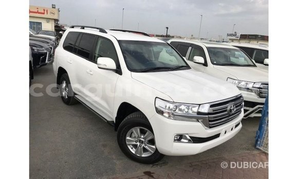 Buy Import Toyota Land Cruiser White Car in Import - Dubai in Conakry Buy Import Toyota Land Cruiser White Car in Import - Dubai in Conakry