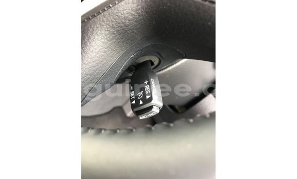 Buy Import Toyota Land Cruiser White Car in Import - Dubai in Conakry Buy Import Toyota Land Cruiser White Car in Import - Dubai in Conakry