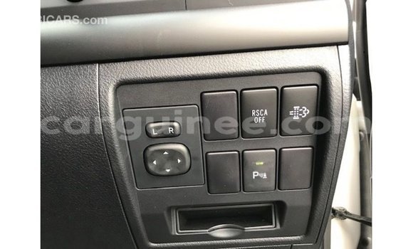 Buy Import Toyota Land Cruiser White Car in Import - Dubai in Conakry Buy Import Toyota Land Cruiser White Car in Import - Dubai in Conakry