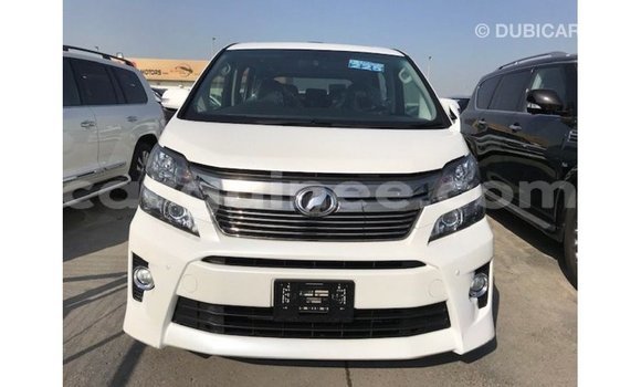 Buy Import Toyota Vellfire White Car in Import - Dubai in Conakry Buy Import Toyota Vellfire White Car in Import - Dubai in Conakry