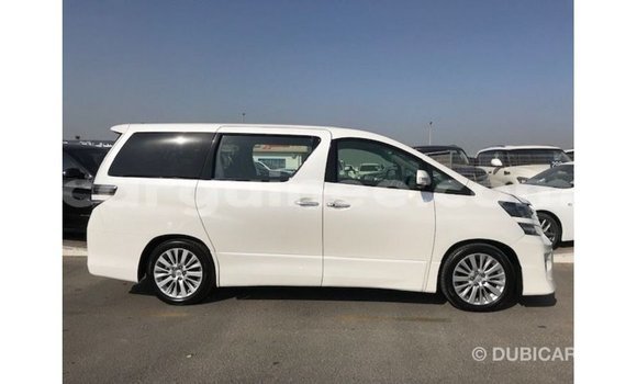 Buy Import Toyota Vellfire White Car in Import - Dubai in Conakry Buy Import Toyota Vellfire White Car in Import - Dubai in Conakry